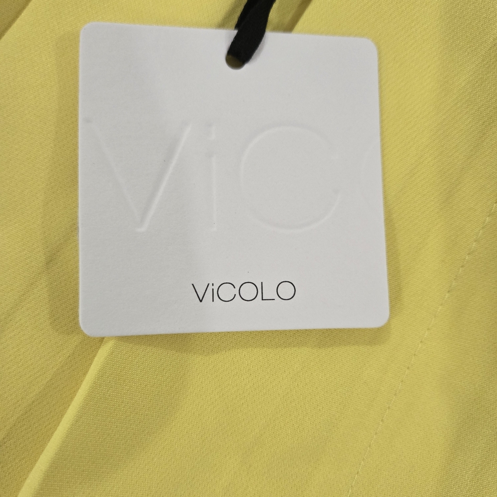 Yellow Pleated Mini Skirt - Picture 2 of 3